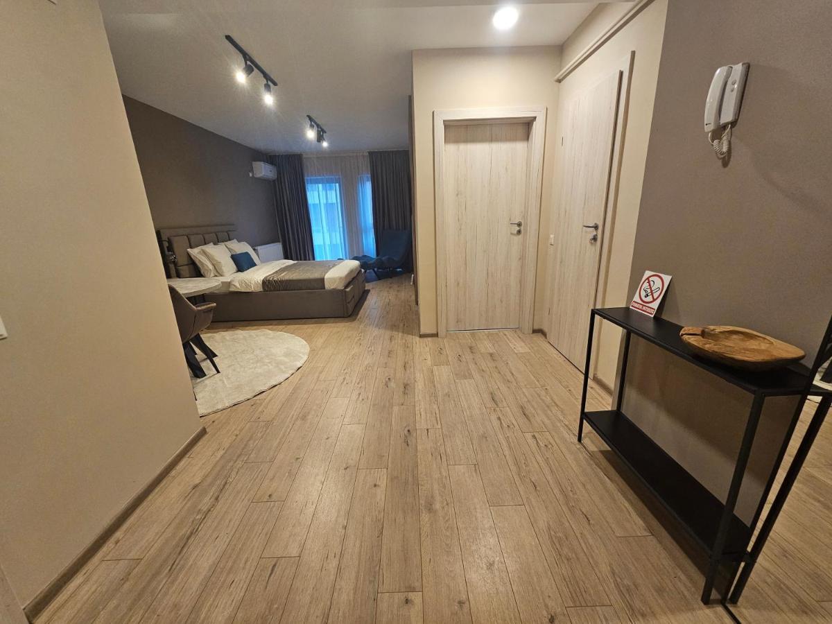 Studio 6 Bucharest Luaran gambar