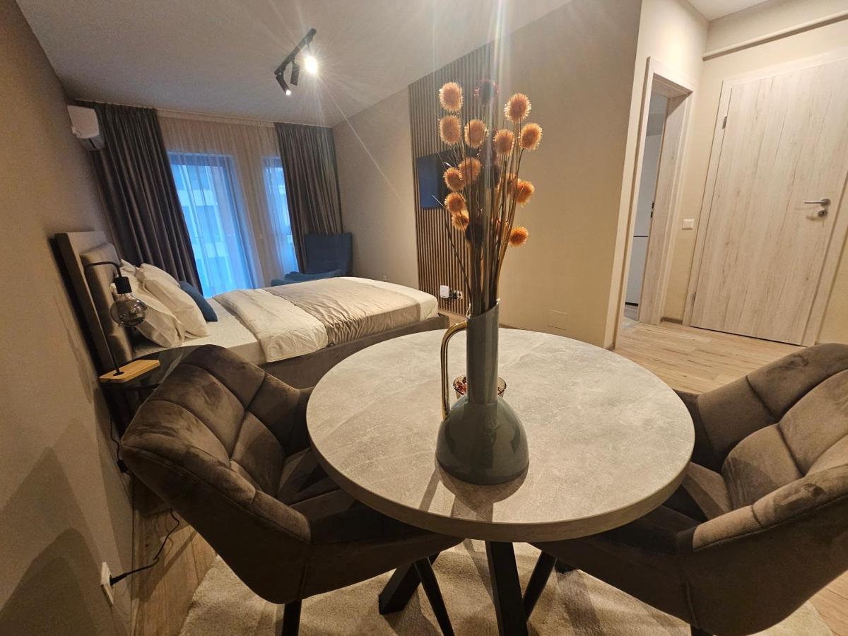 Studio 6 Bucharest Luaran gambar